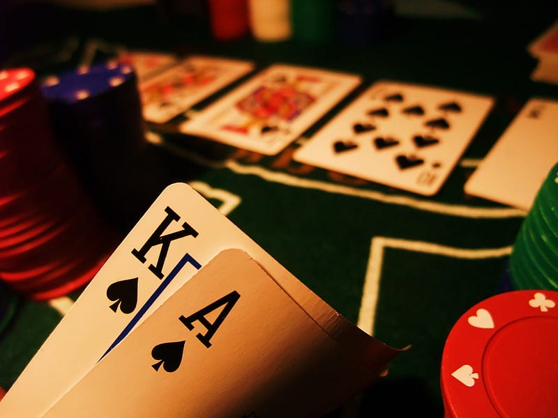 Tips ‘N’ Strategies to Win On-line Poker