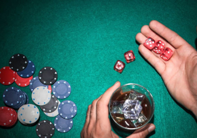 If you’ve never played in a casino or played online slots, what’s the difference?