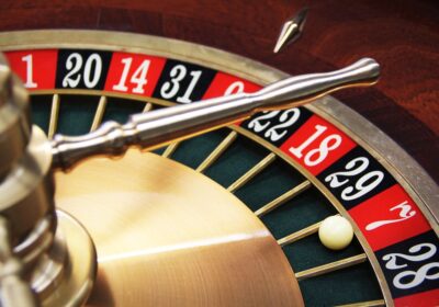 The Pros and Cons of Roulette Online Gambling: Is It Worth the Bet?